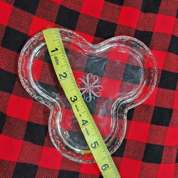 Vintage  Clover Shaped Jewelry Dish - Picture 4 of 8